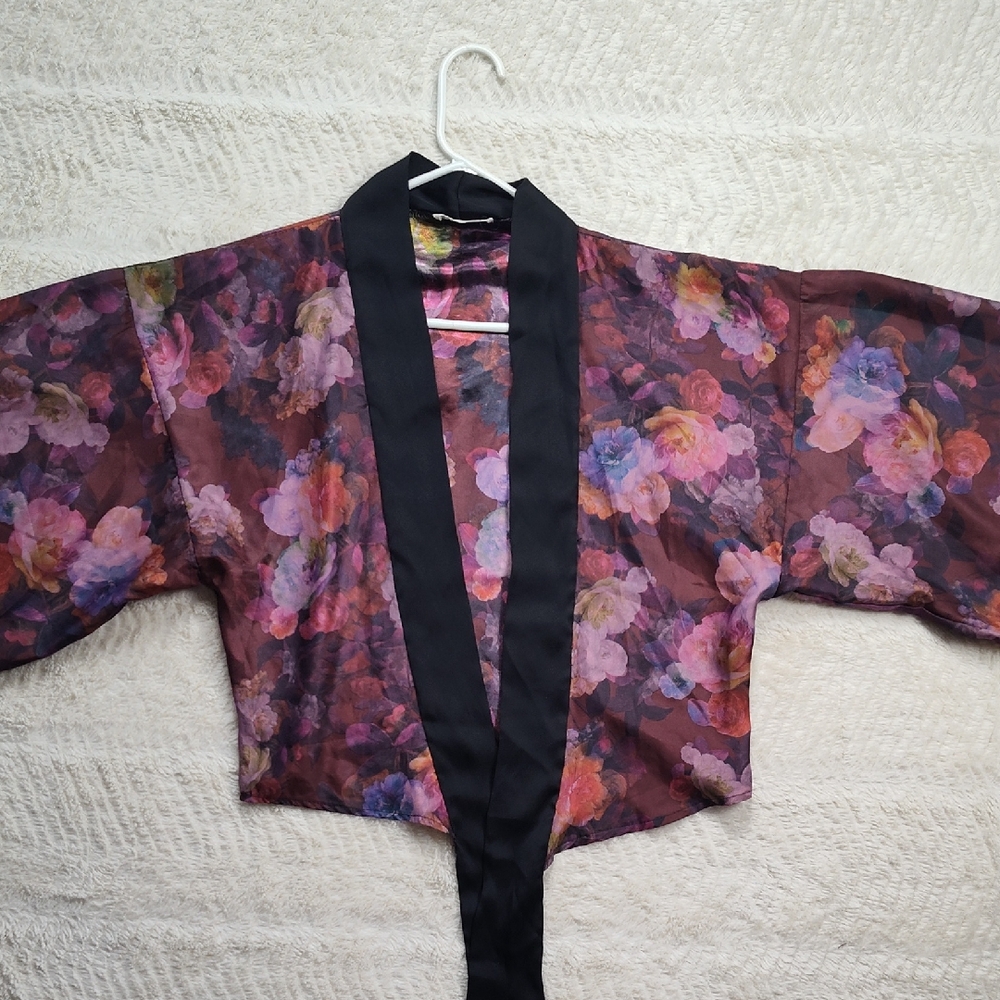 One & Only X Urban Renewal Tie-Front Kimono Top Size Large